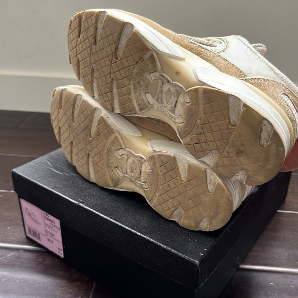 Chanel Suede Leather White Sneakers Sz 39.5 (9) with Box - Picture 6 of 9